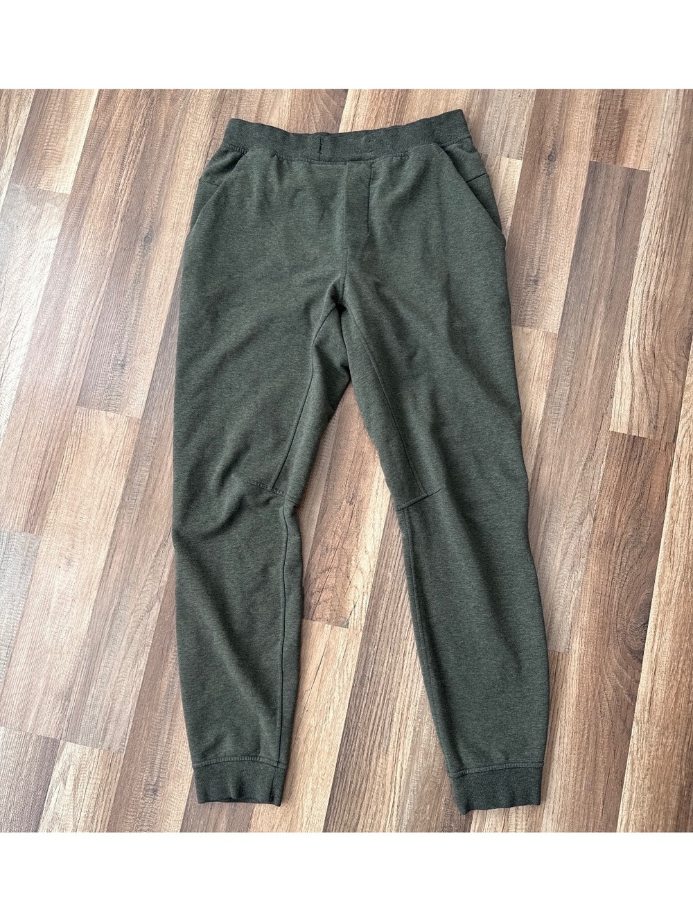 Lululemon Men's Olive Green Sweatpants Joggers Size M